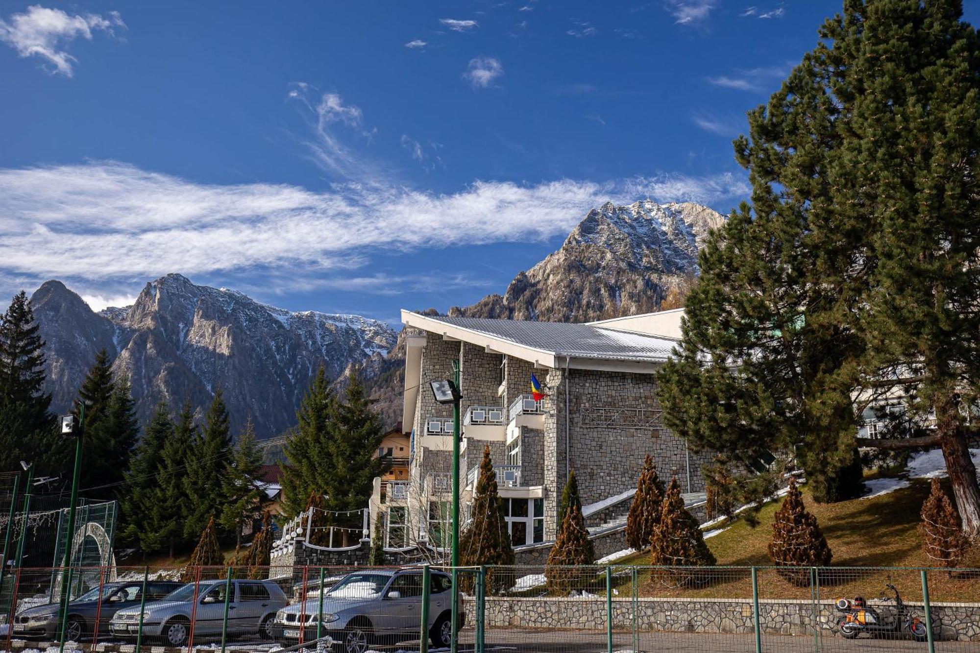 Hotel Alexandros Buşteni Exterior foto